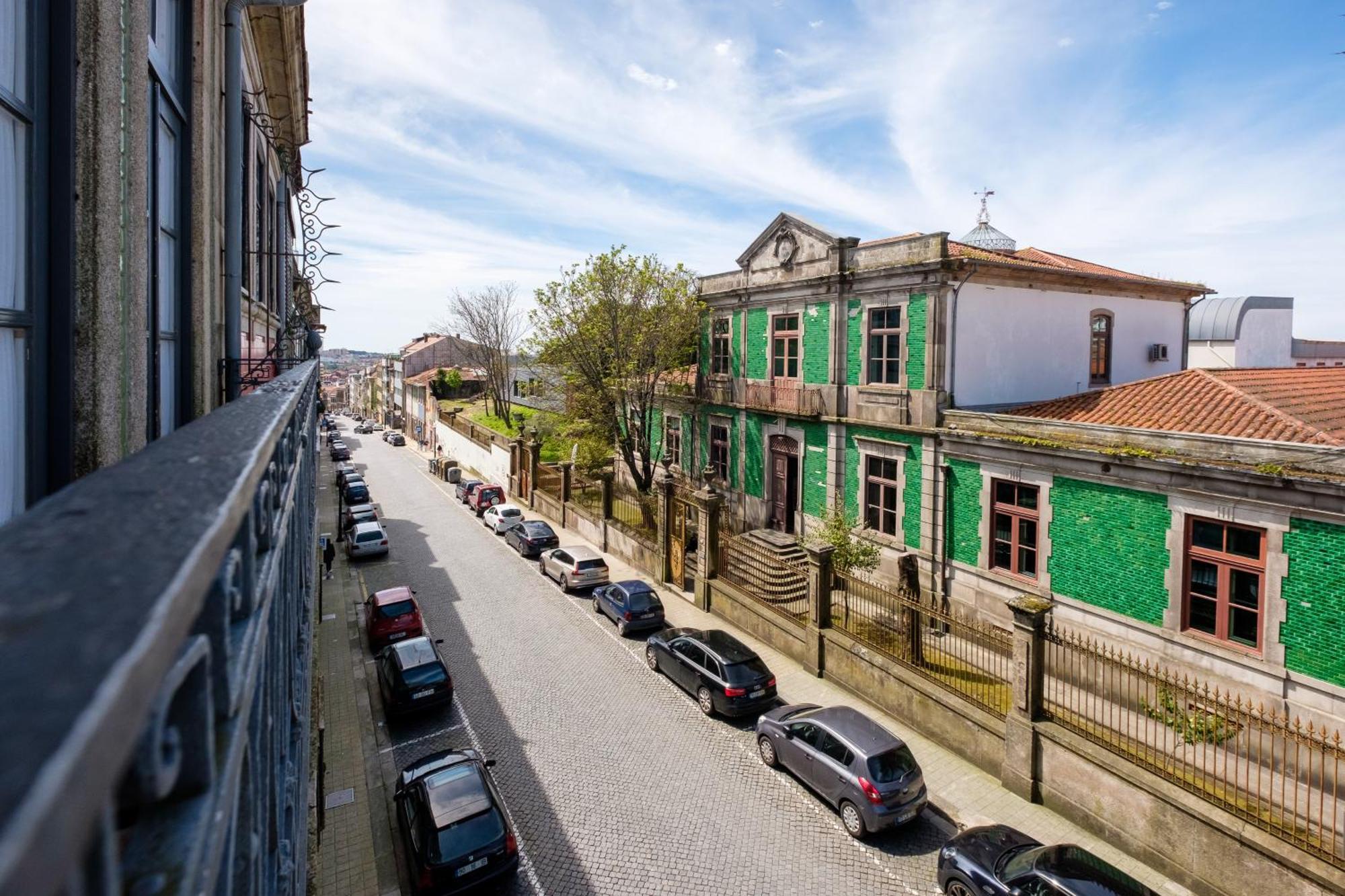 Alegria Colour Apartments Porto Bagian luar foto